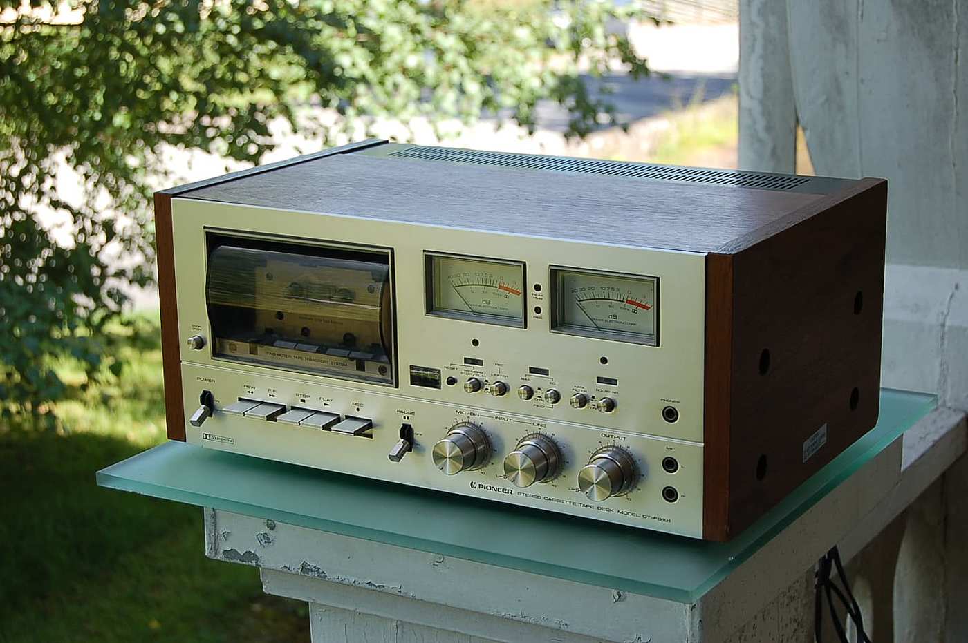 Five Killer Vintage Cassette Decks to Start You on Your Path In